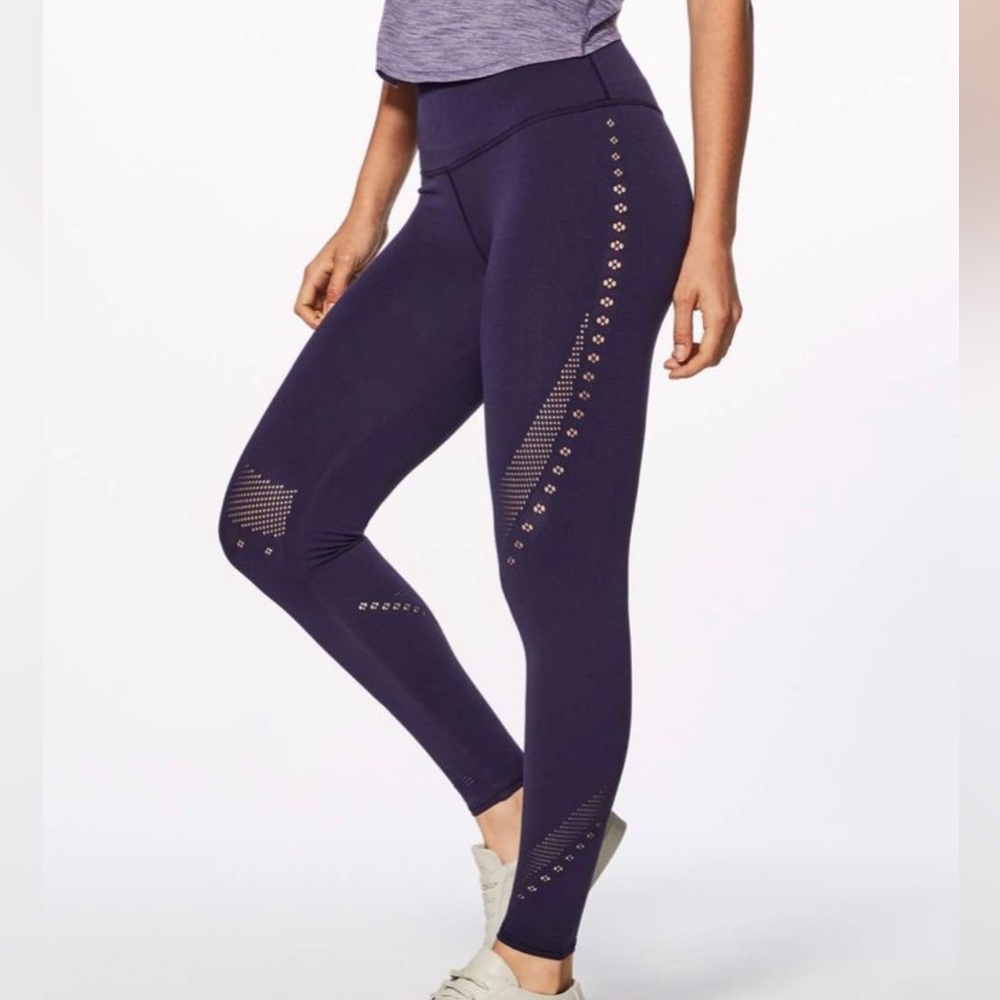 Lululemon Reveal 7/8 Tight (Posy 25”) Aeon Suze 4 Purple Cut Out Length RARE